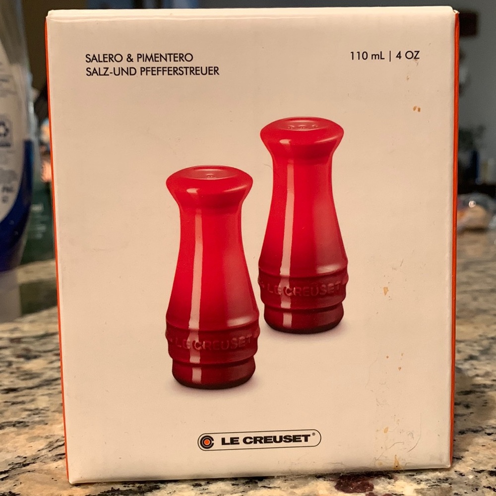Le Creuset salt and pepper shakers. Never used